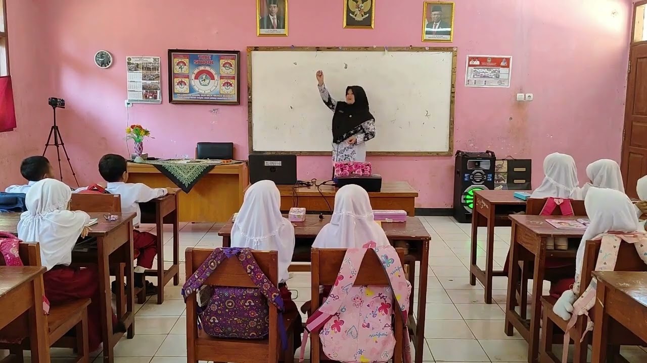 Video Inspiratif Pembelajaran Membaca dan Menulis Permulaan di Kelas 1 Fase A SDN Lemahputih V