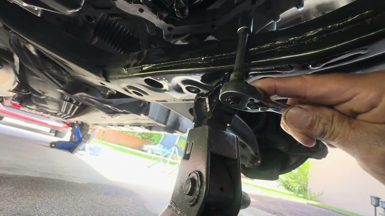 Como Cambiar Aceite De transmission Toyota Camry 2011 1a parte 