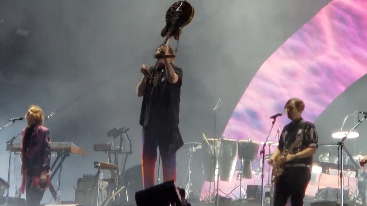 Arcade Fire - Wake Up (live Mexico City Corona Capital 2023)