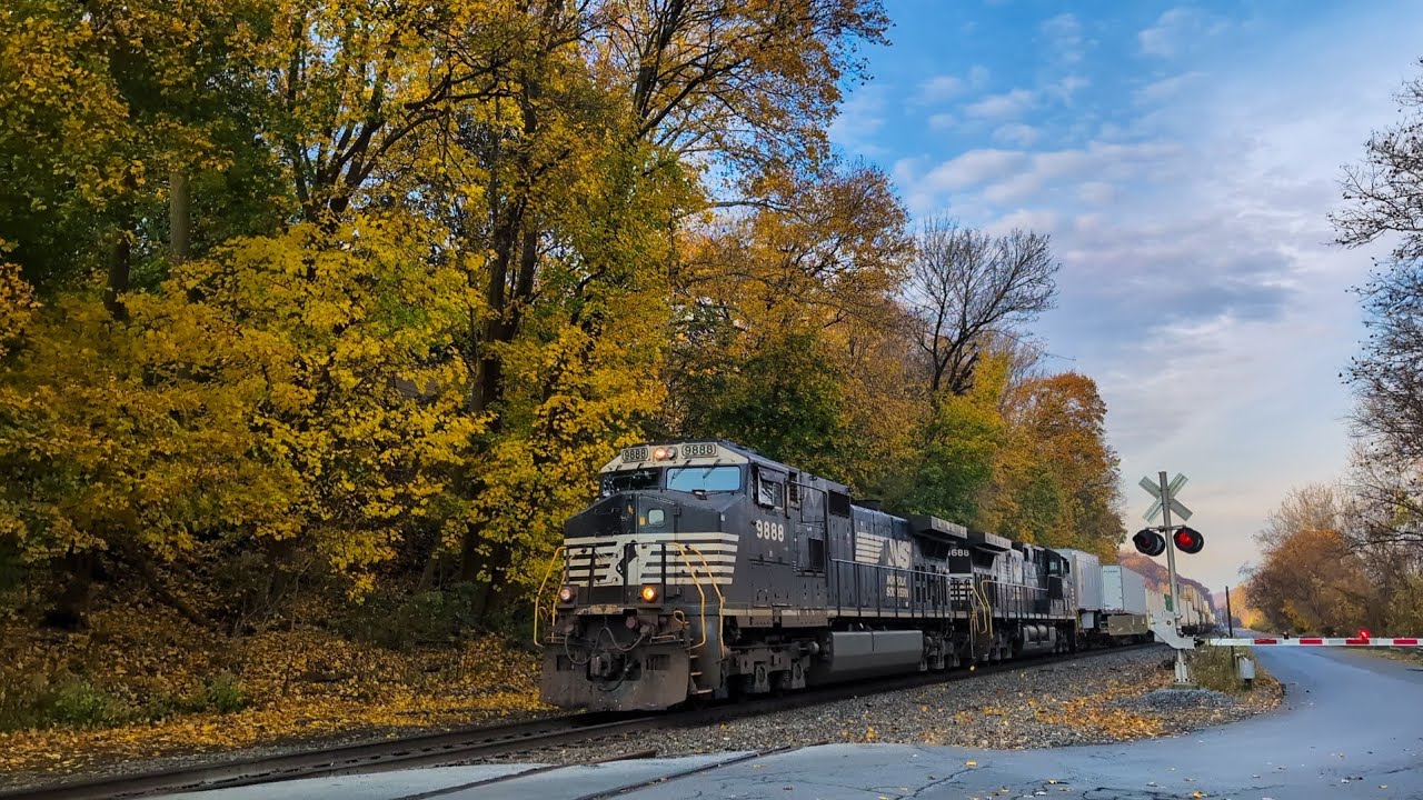 Railfanning around the Norfolk Southern Lehigh line Between Bethlehem and Easton PA 