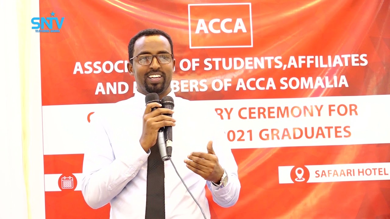 Arday dhammeysatay maadada ACCA  oo magaalada Muqdisho loogu qabtay xaflad qalin jabin ah.