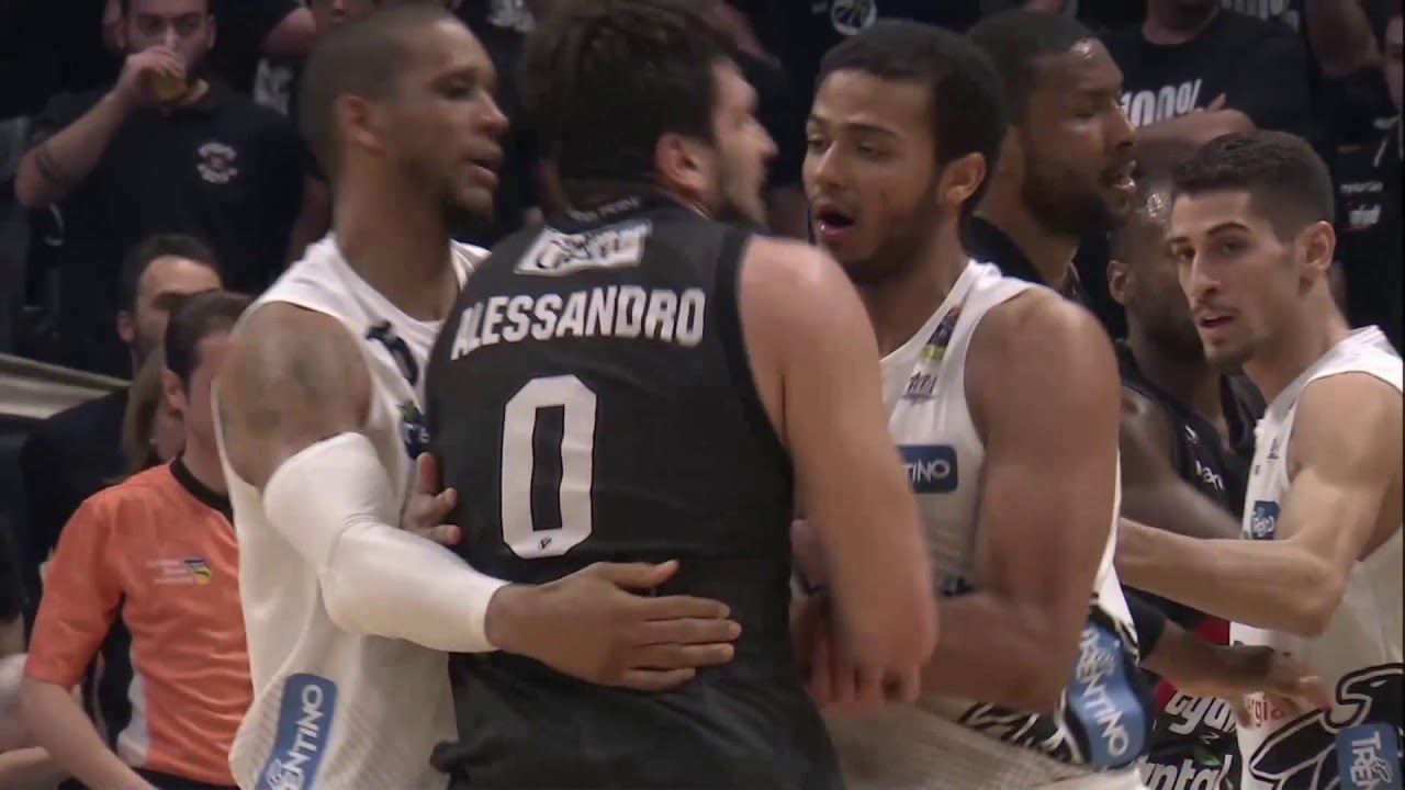 BASKET: Stangata del Giudice Sportivo, 3 turni di stop ad Alessandro Gentile | VIDEO