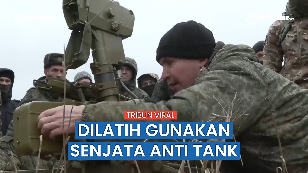 Pasukan Cadangan Rusia Belajar Menembak Pakai Rudal Anti Tank