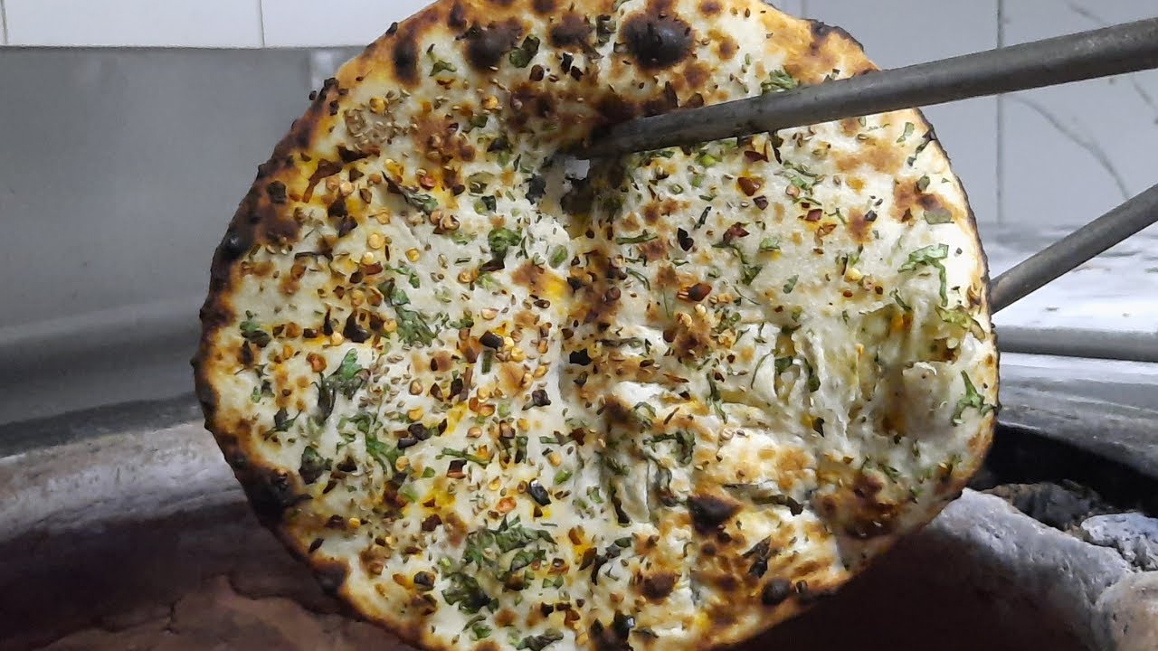 Aloo Stuffed Kulcha Recipe | आलू स्टफ्ड कुलचा रेसिपी | Easy Kulcha | How To Make Aloo Stuffed Kulcha
