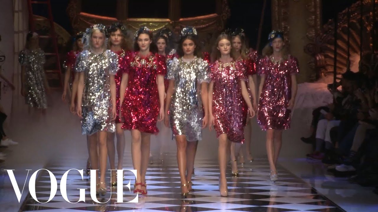 Dolce & Gabbana Fall 2016 Ready-to-Wear | Milan Fashion Week