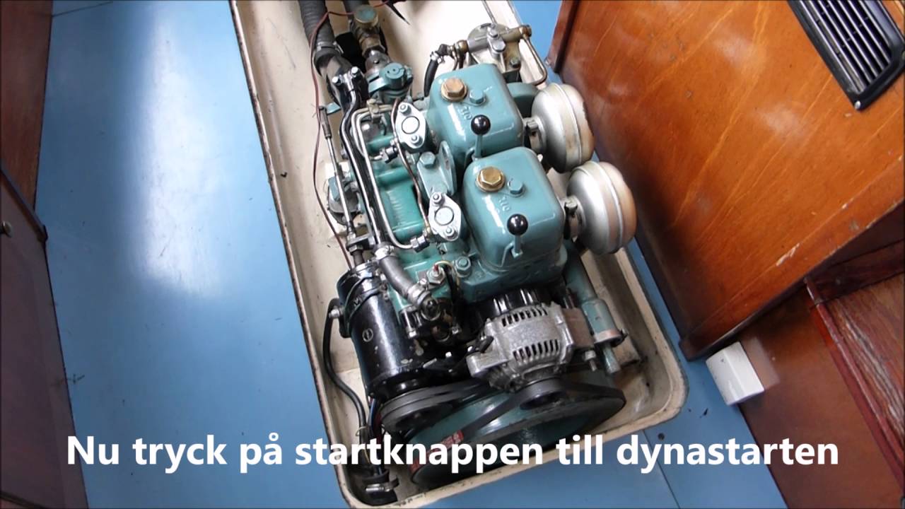 Starting an old two cylinder 1967 veteran Volvo Penta MD2 Diesel