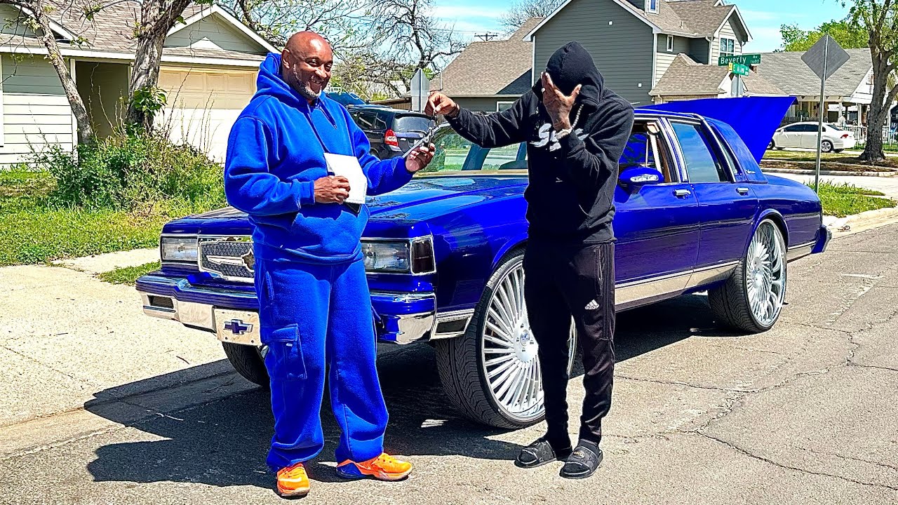 Delivering My Famous Blue Box To The WINNER HE BROKE IT RIGHT AFTER !