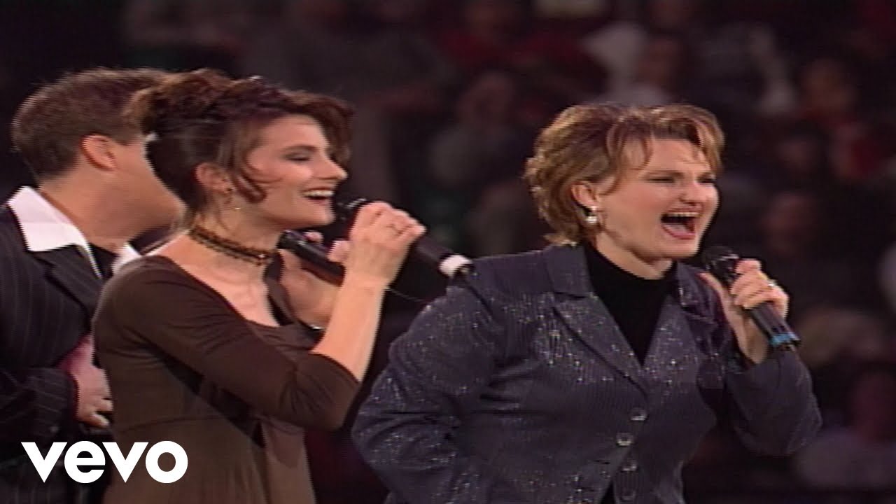 Bill & Gloria Gaither - Jesus, What a Wonderful Child [Live] ft. The Martins