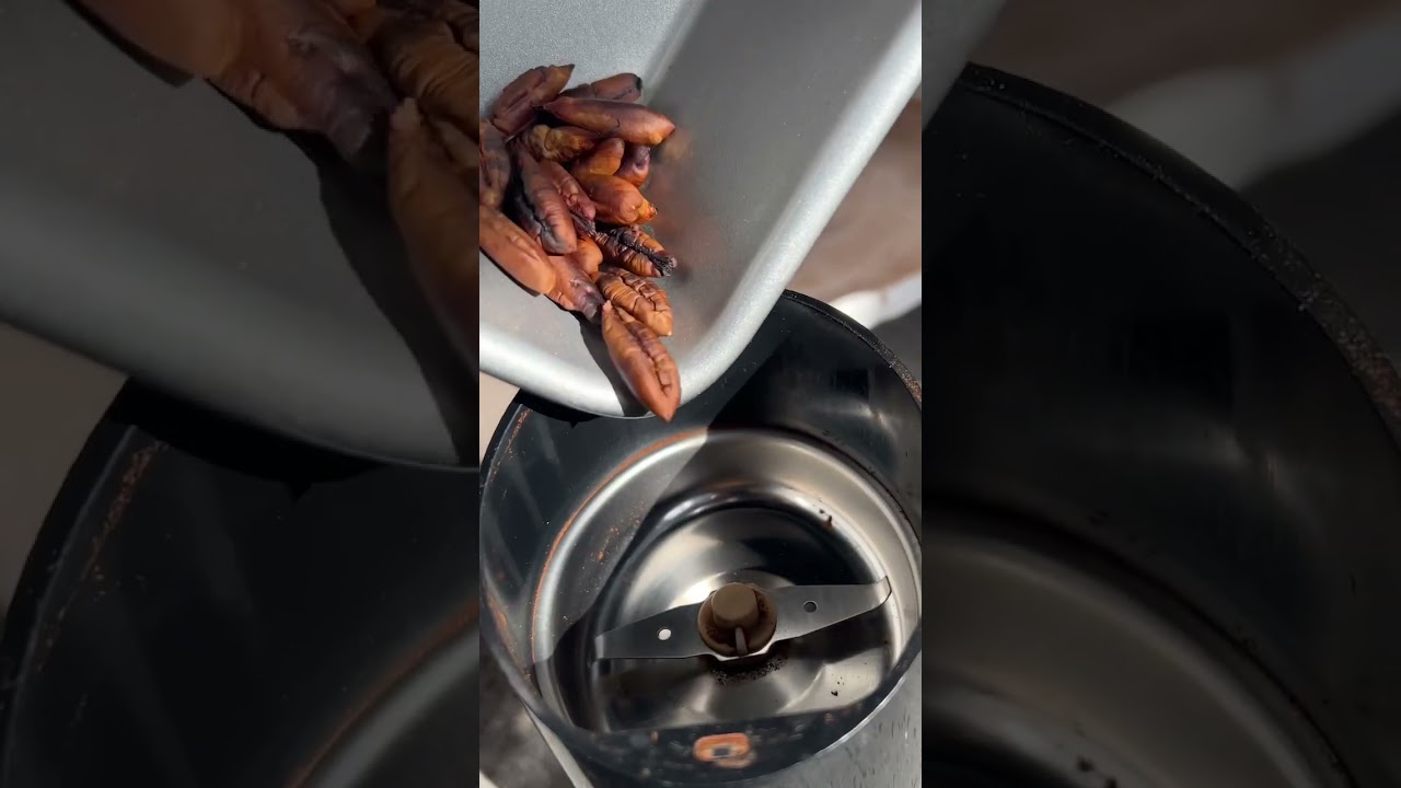 Zero-Waste Decaf Coffee Using Date Seeds ☕️