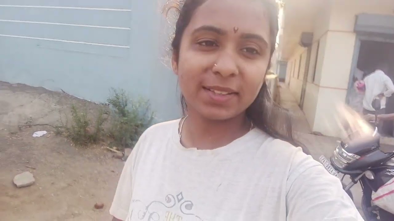 रोजच्या पेक्षा खूप म्हणजे खूप जास्त काम लागलं 🥺😊