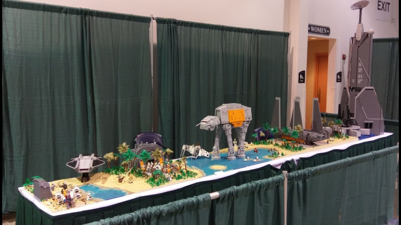 Huge LEGO Scarif MOC (16 FEET LONG)