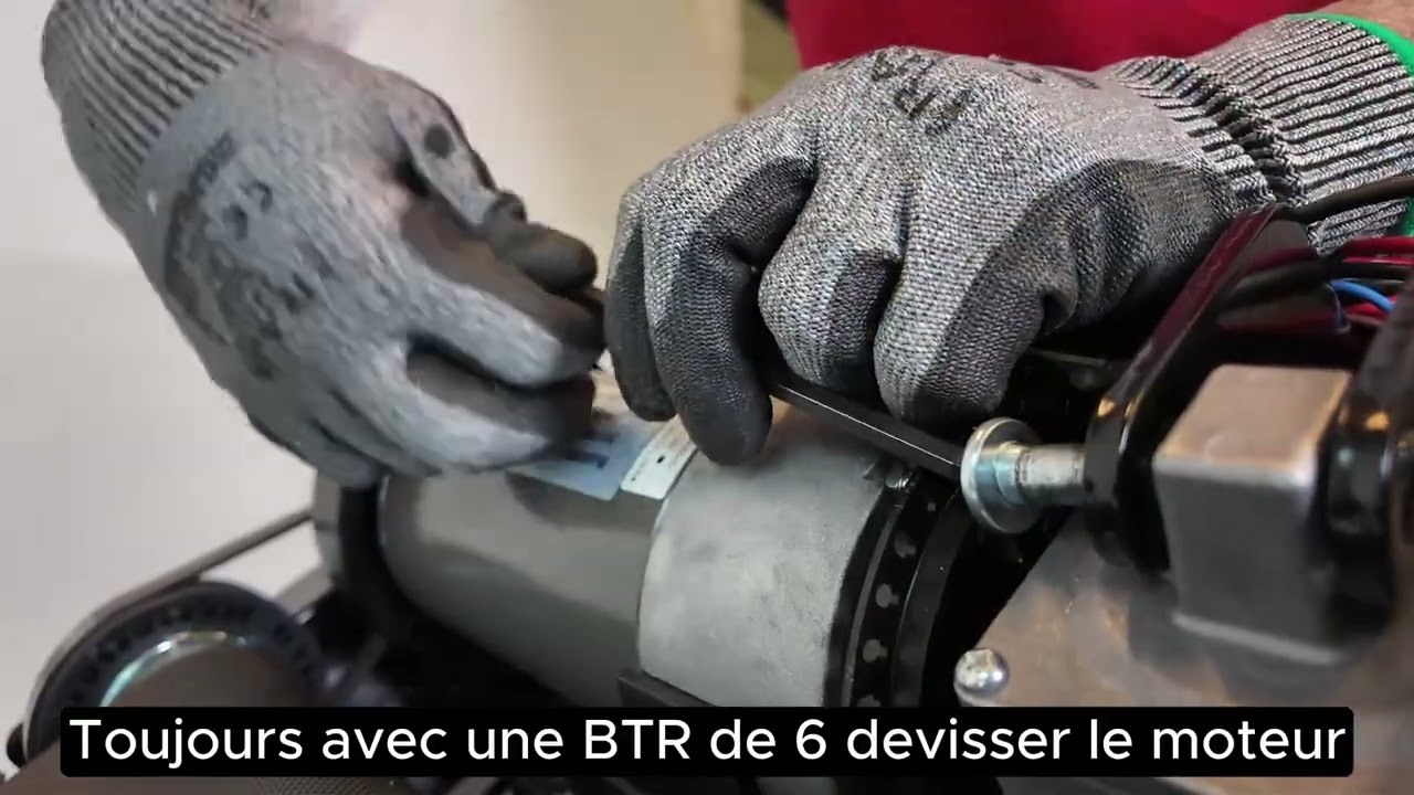 Jaguar 2.0 - Changement du moteur d'élévation
