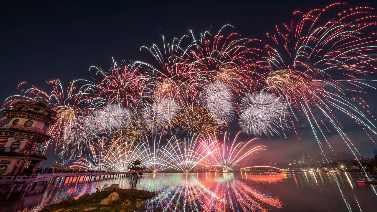 [配樂版]20260214高雄左營太子宮‘’元帥盛事 閃耀蓮潭‘’ 入火安座平安繞境大典煙火/花火秀Kaoshiung ZhouYing Fireworks 