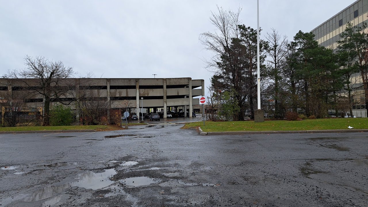 St Laurent Shopping Centre Hidden Parking Lot 90