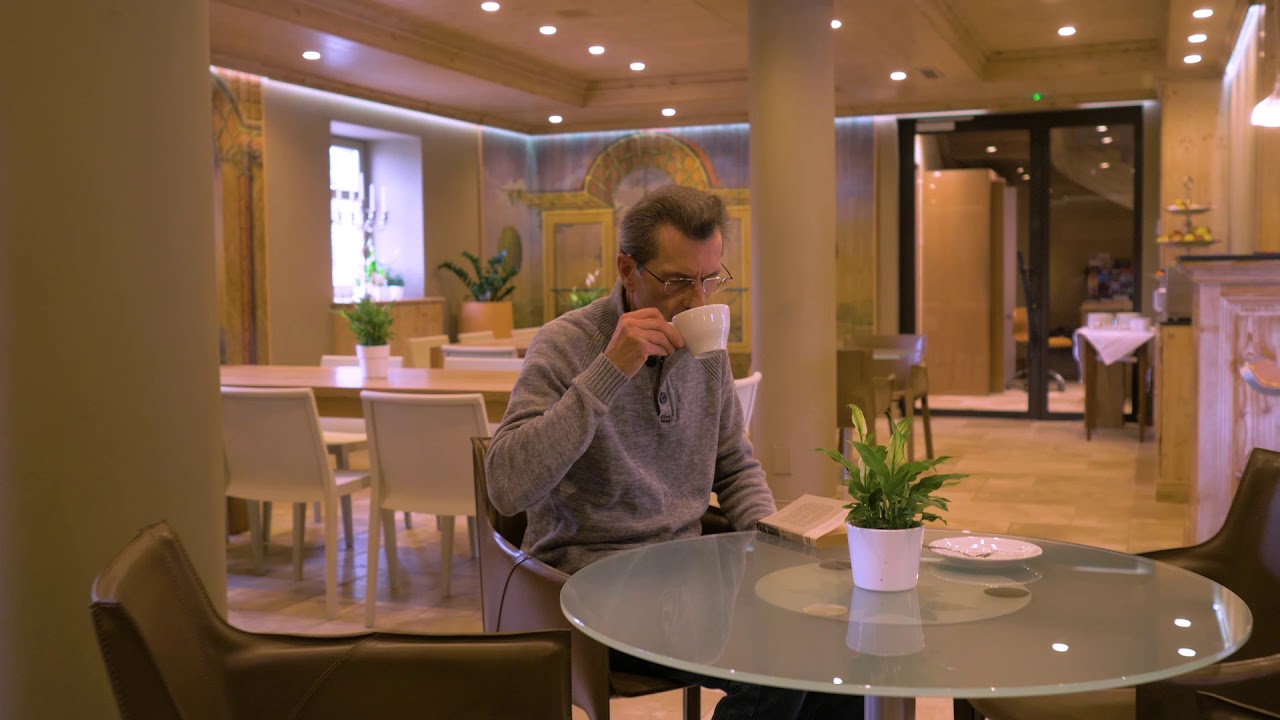 Vid&eacute;o h&ocirc;tel et auberge de l'illwald