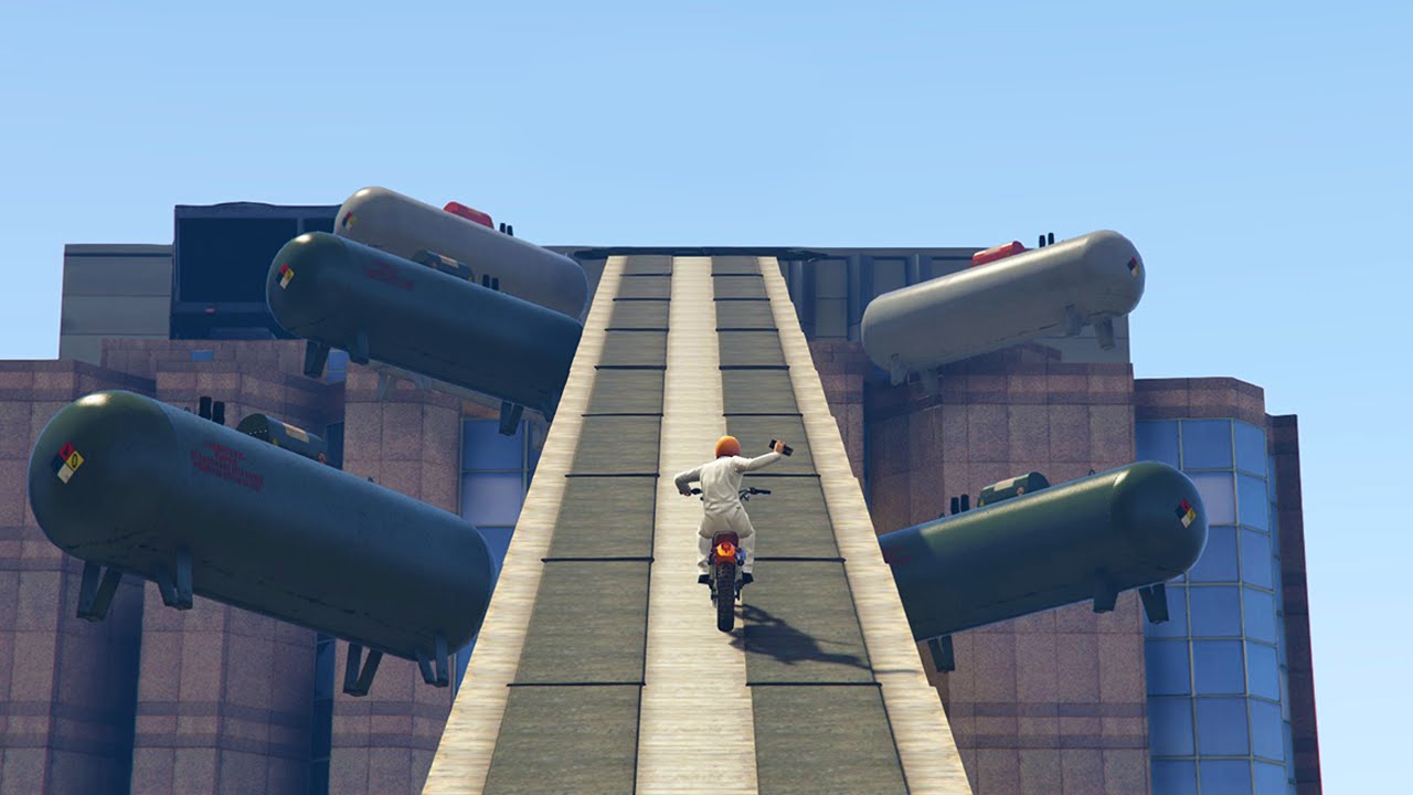 BUILDING + BIKES = EPIC RACE! (GTA 5 Funny Moments)