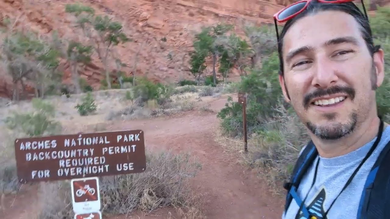 Hike With Me! Courthouse Wash - Arches National Park, Moab, Utah