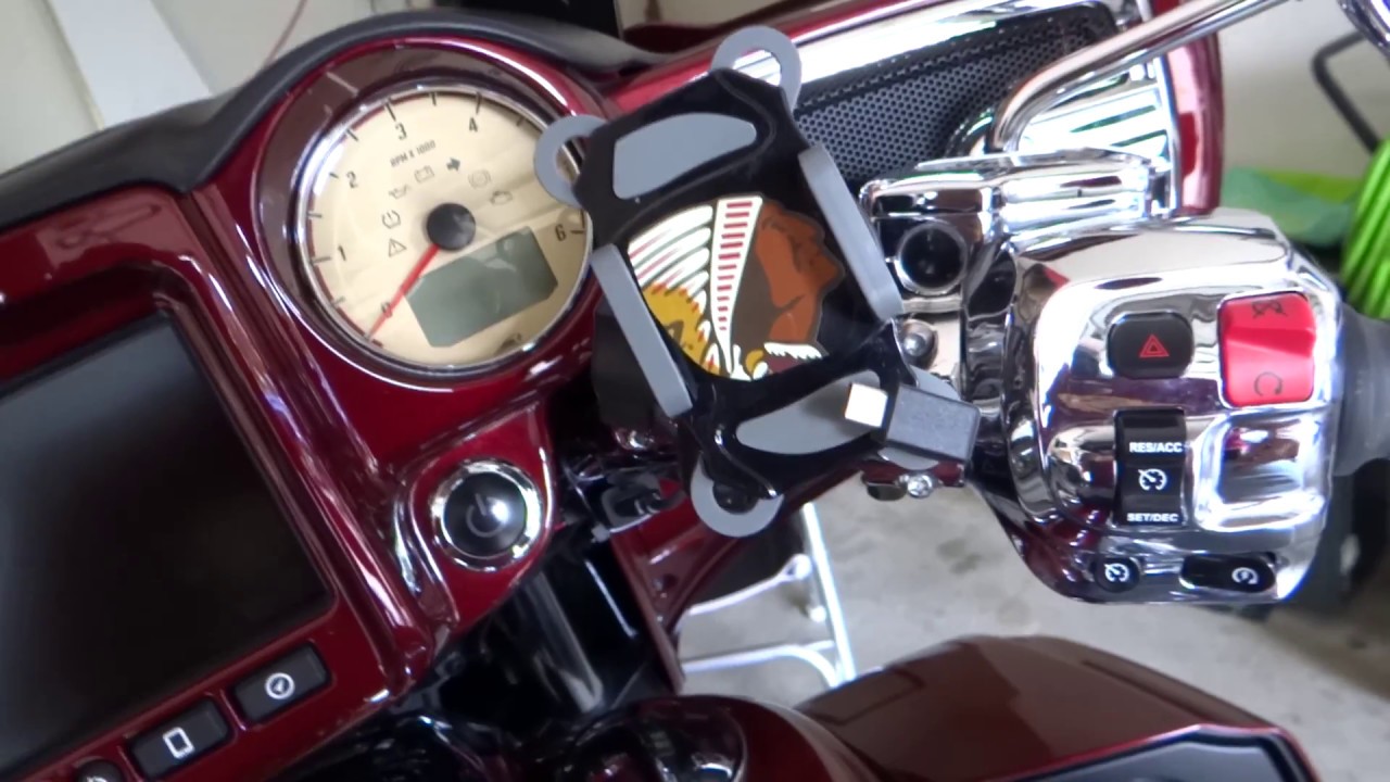 INDIAN ROADMASTER - ADDING AUXILIARY USB POWER