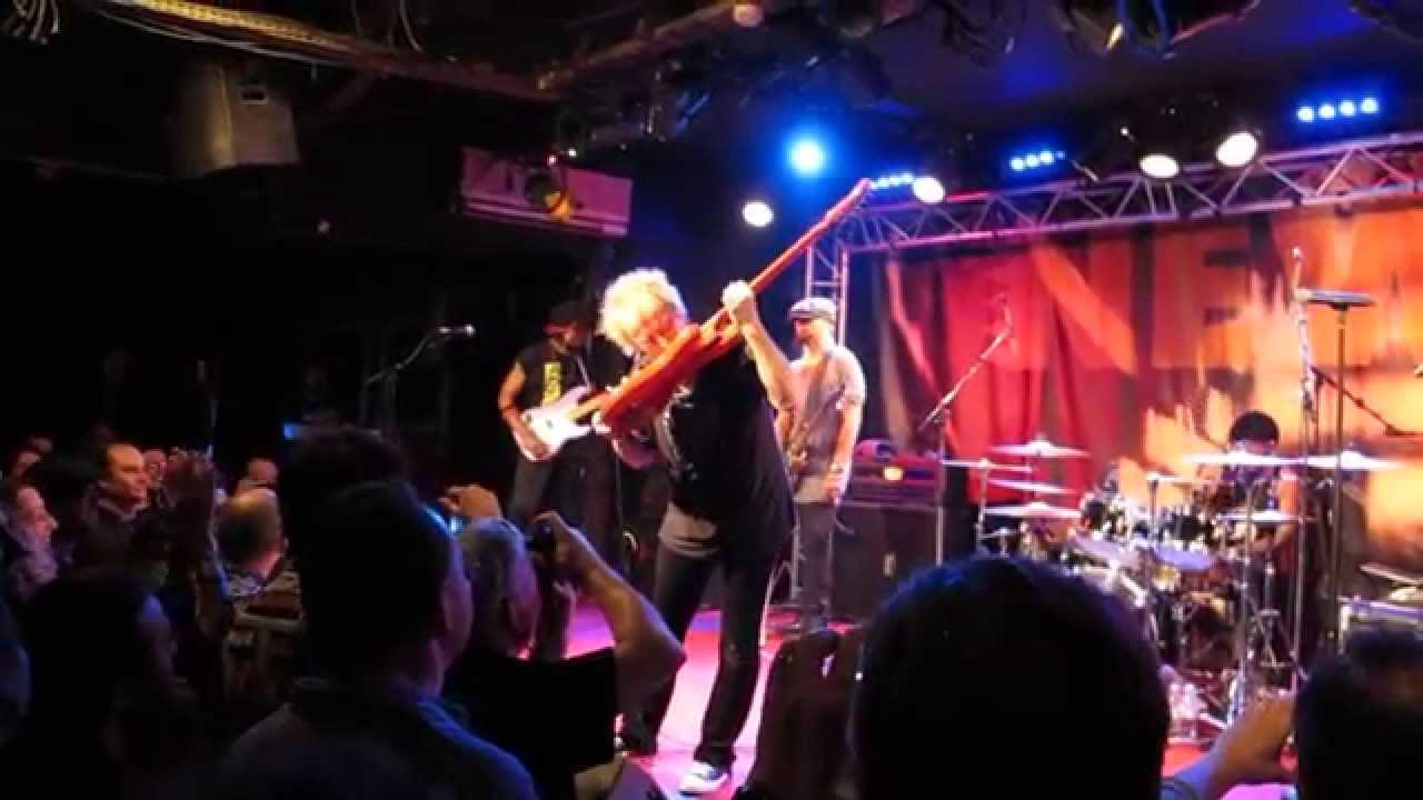 Mother's Finest / James Gary “Moses Mo” Moore guitar solo (New Morning Paris France 27/03/2015)