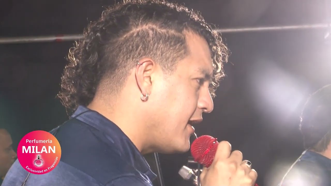 DOLOR AMARGO -ZAFIRO SENSUAL ( EN VIVO) FELIZ 5TO ANIVERSARIO BOTICAS MEGAFARMA PERÚ ( EL PIBE )