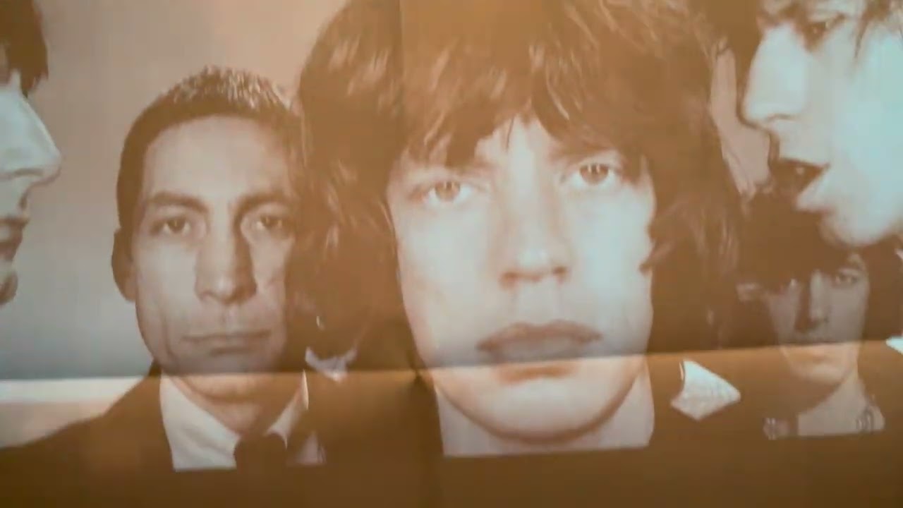 Распаковка черно-синей виниловой пластинки и CD Rolling Stones Super Deluxe #rollingstones #black...