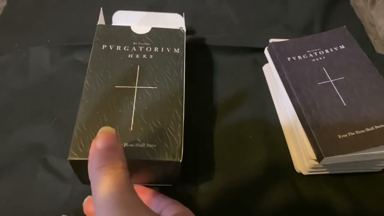First impressions of Purgatorium Heks Oracle Deck by Mr Friborg