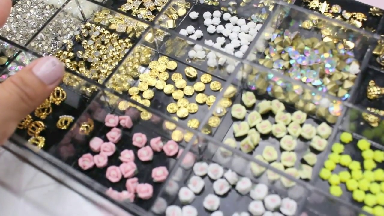 Te comparto mi colección de decoración y bisuteria para uñas acrílicas 2017
