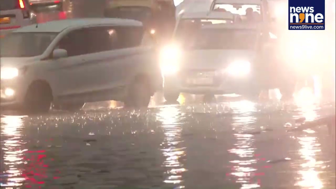 Delhi Rains Flood Minto Bridge | Waterlogging Disrupts Traffic Yet Again | Heavy Rain in Delhi