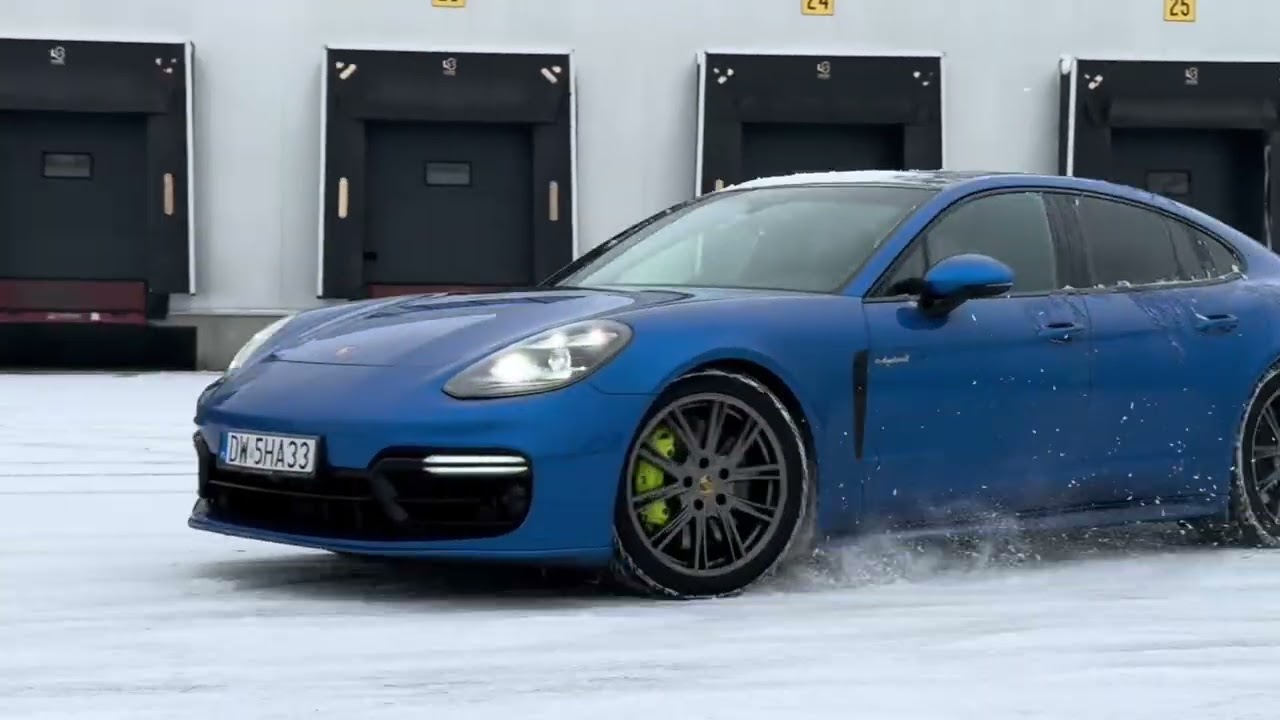 Porsche Panamera Drift