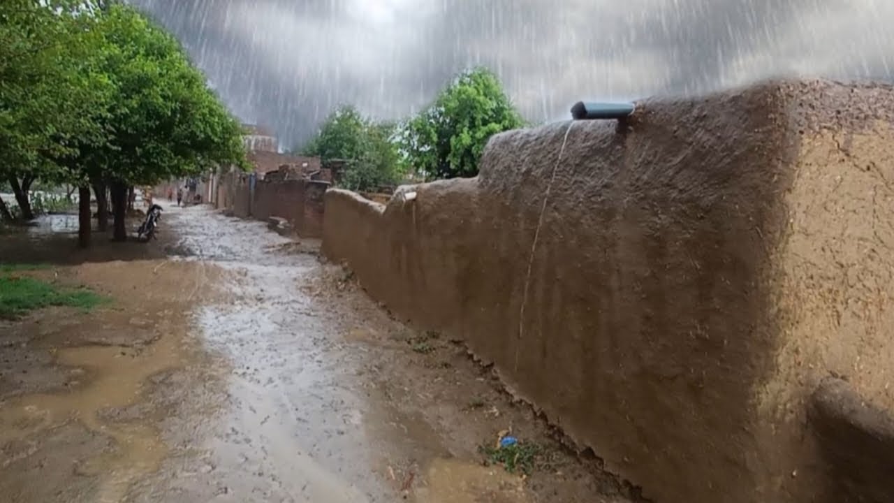 How Pakistan Villagers Living in Super heavy Rain and Strong Winds | Remote Areas | Nomadic People