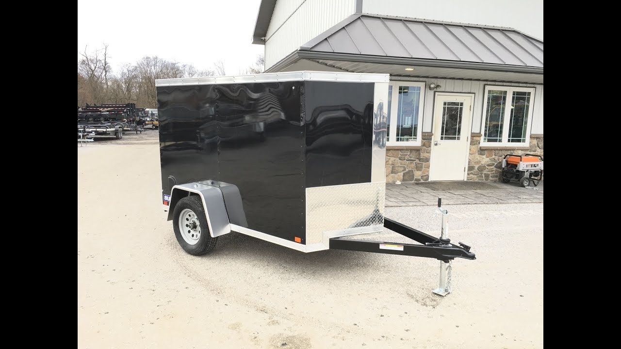 Sure Trac STW Enclosed Cargo Trailer 5x8' 2990# GVW V-Nose Ramp  Black  STW6008SA