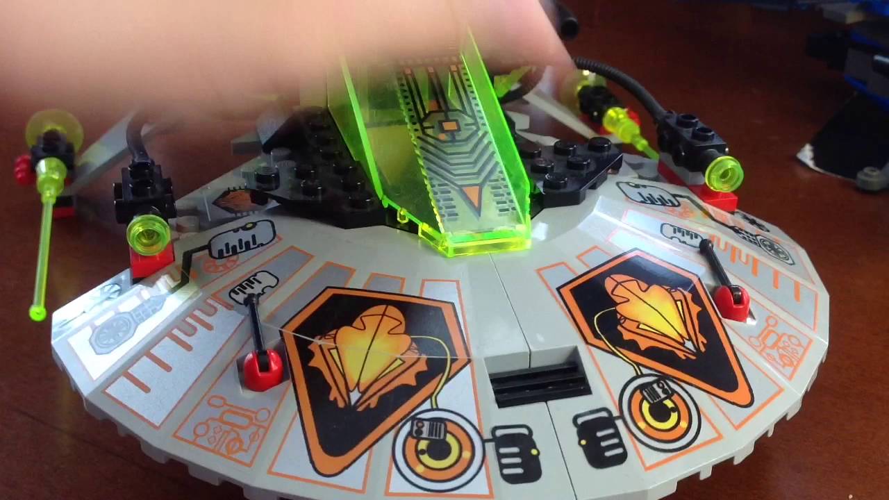 Рубрика Сравнения: #6 Lego UFO Vs Insectoids. Какой набор выбрать?