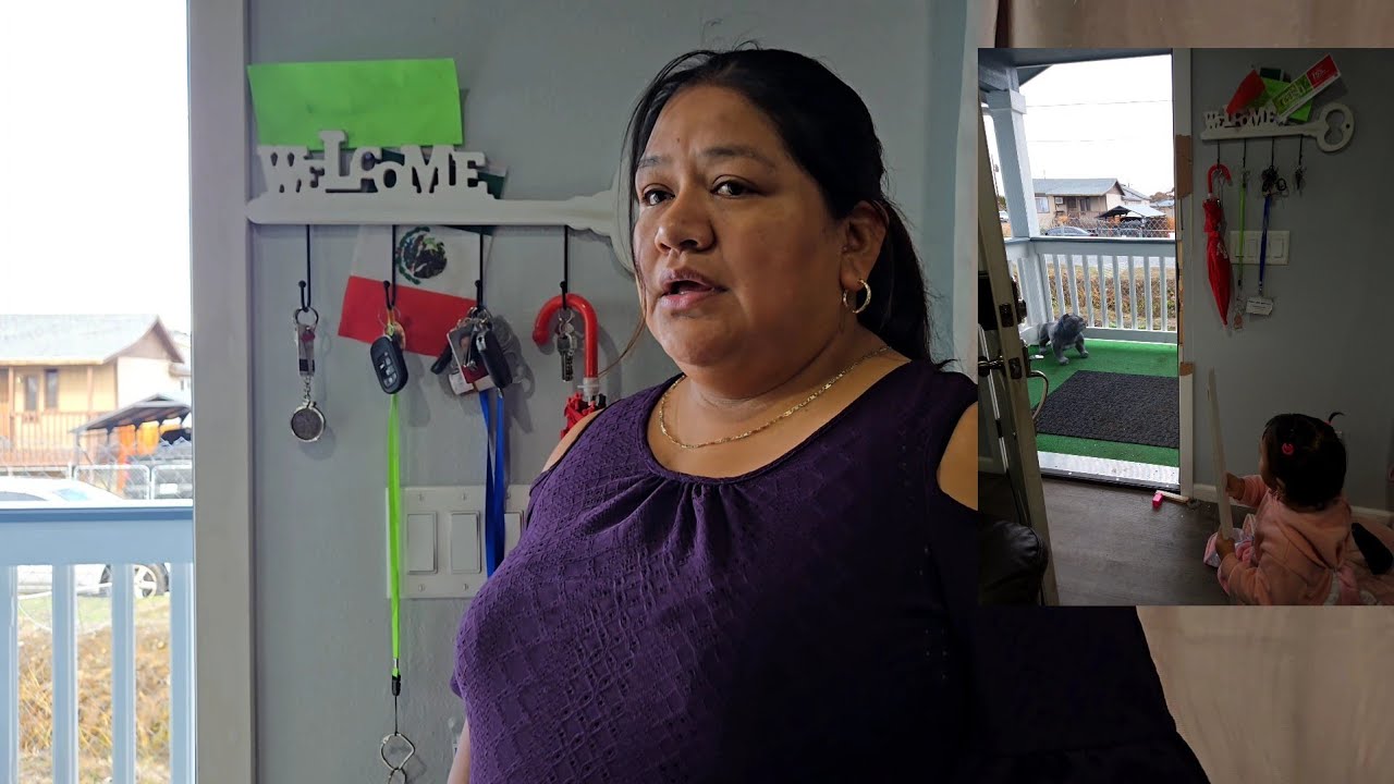 Contándoles y enseñándoles lo que paso el dia del incidente 