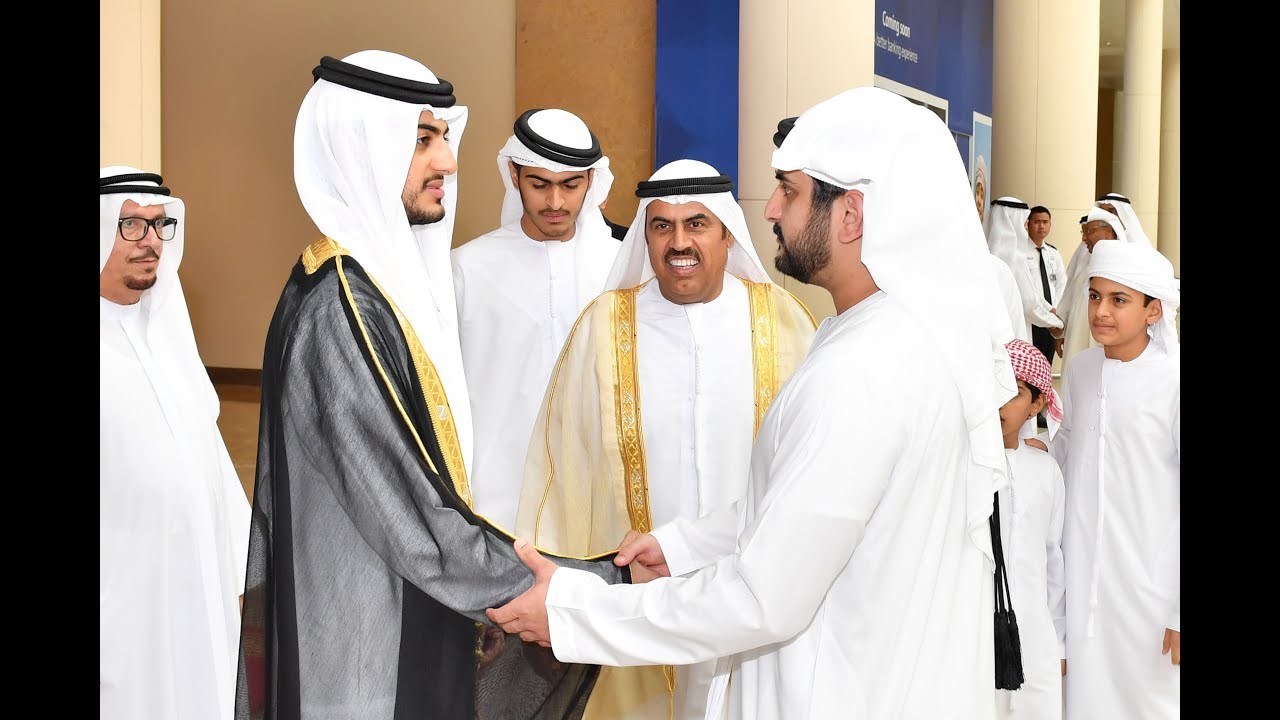 مكتوم بن محمد ونهيان بن مبارك يحضران أفراح بن الشيخ والقيزي في دبي