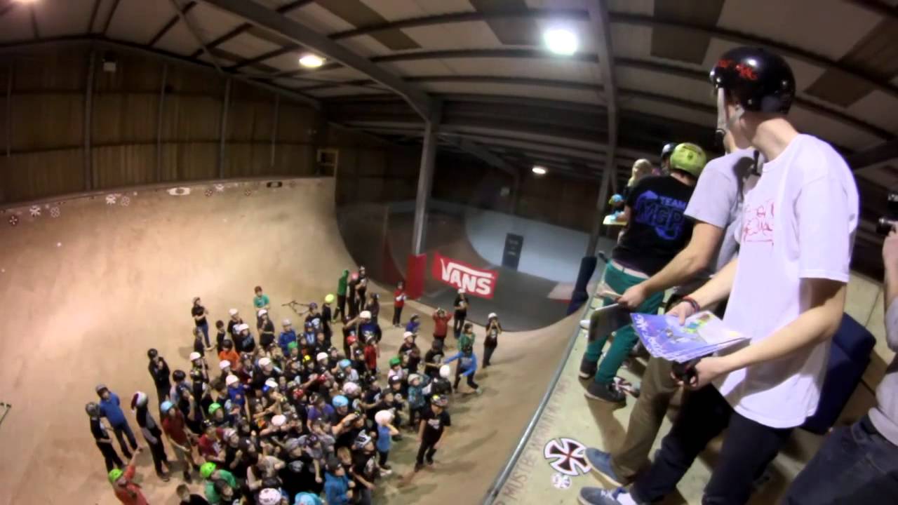 Madd Gear Christmas Parties 2011, with Scoot Mag