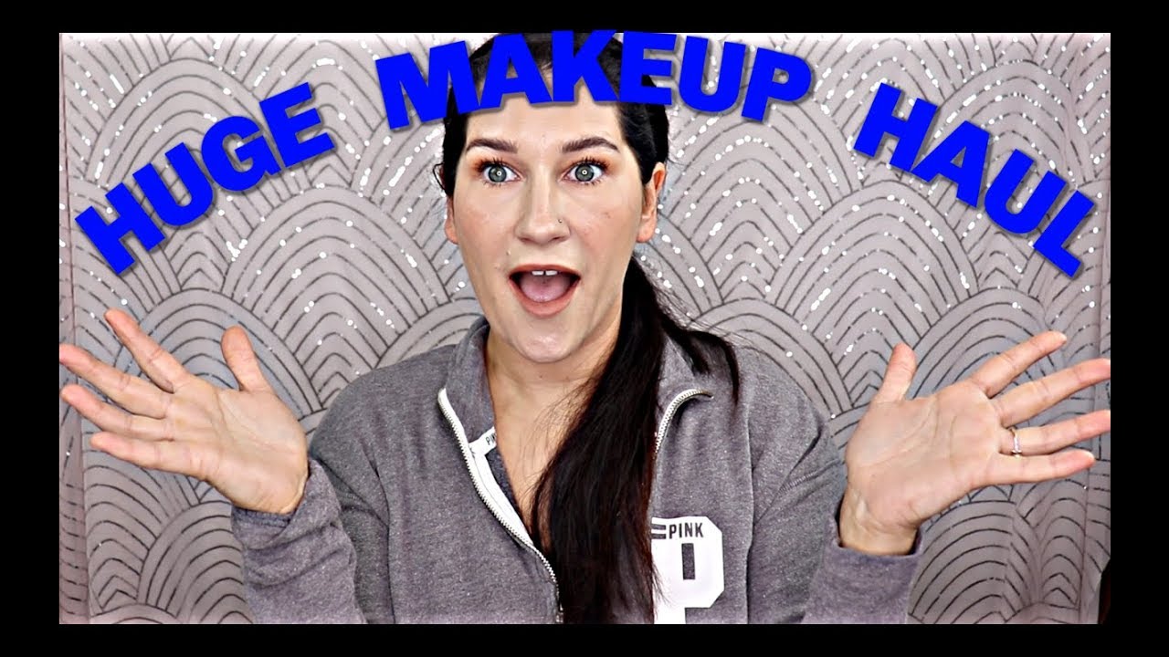 HUGE MAKEUP HAUL| JEFFREE STAR BLUE BLOOD AND MORE| JENNIES REVIEWS