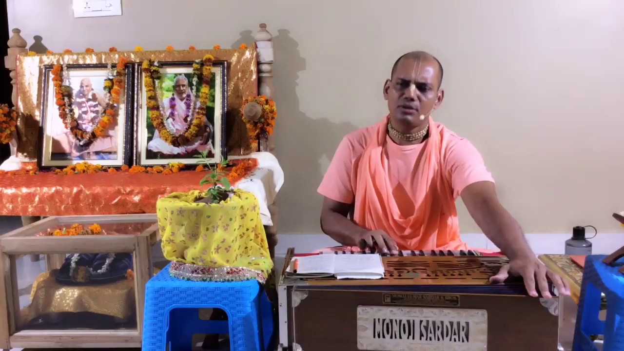 Sri Sad Goswami Astakam-Kirtan on the day of Sri Guru Purnima-09-07-2017 Evening