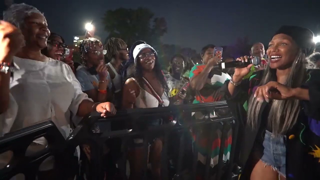 Michel'le  @ The Friday Flow 2024