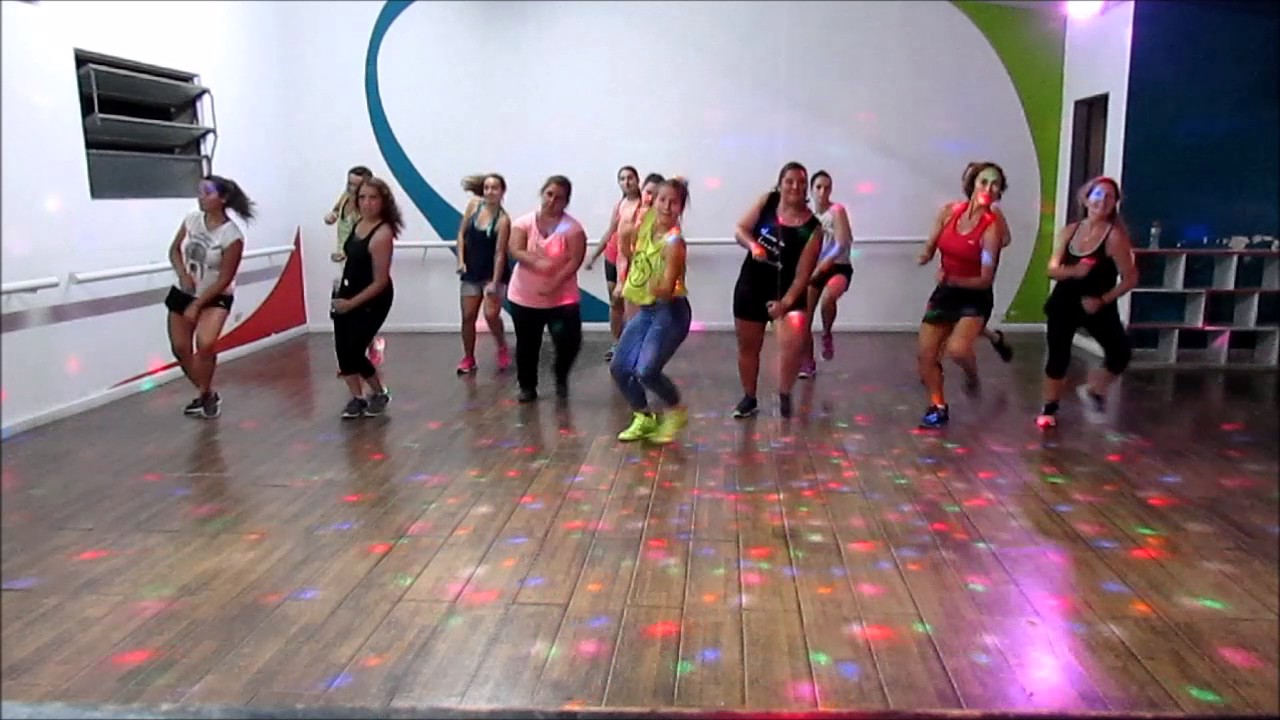 DESPACITO COREO Baila en casa con Euge - Fitness dance