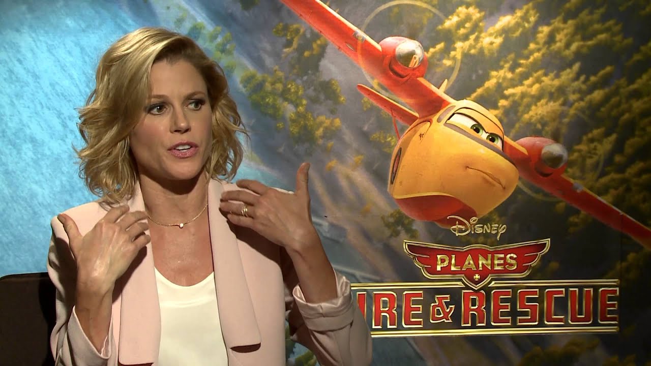 Julie Bowen- Planes:Fire & Rescue -  Interview