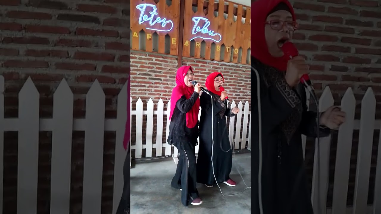 Acara pertemuan rutin G & R di CAFE Tetes Tebu  Jember 