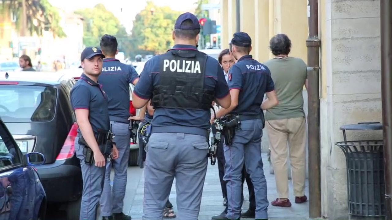 Reggio Emilia, rissa in via Emilia San Pietro: l'intervento delle forze dell'ordine