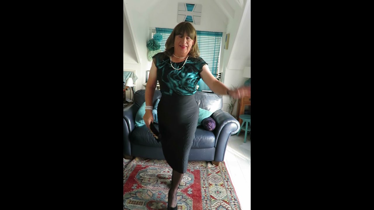 Nice Pencil Skirt (crossdresser)