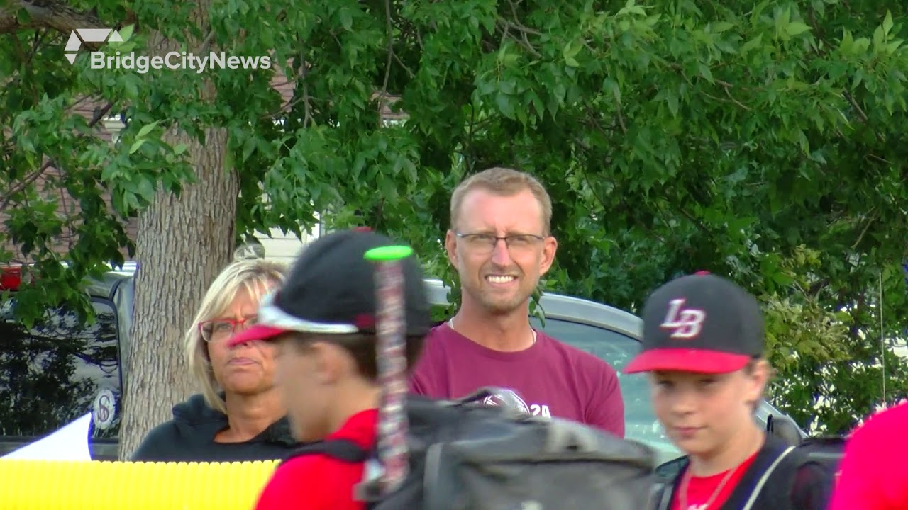 The sacrifices parents make to keep their kids in the game - July 17, 2018 - Jeannette Rocher