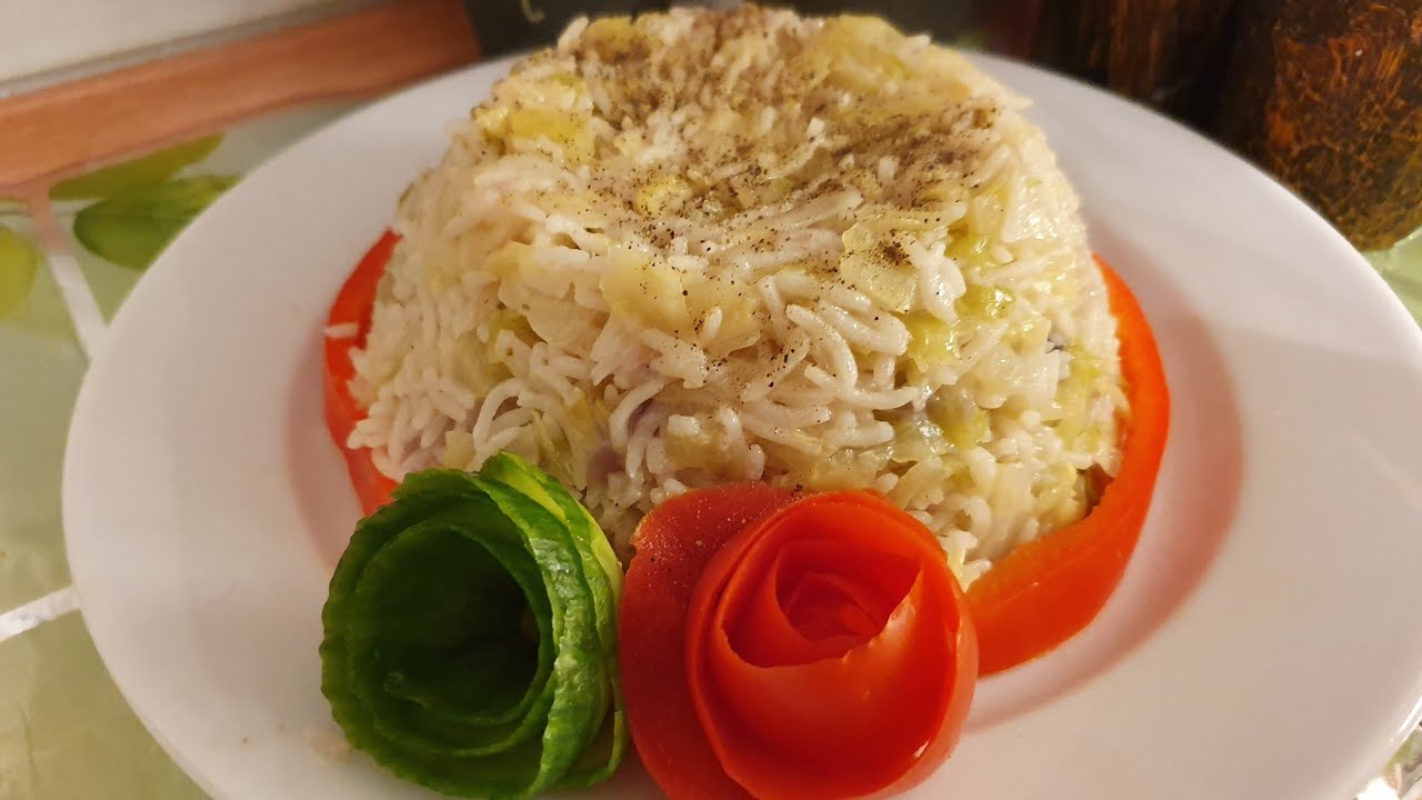 عندك ملفوف وكاسة رز تعي نعمل مع بعض ألذ وصفة وأسرع وصفة ممكن تكون غدا خفيف او عشا سريع؟؟!!