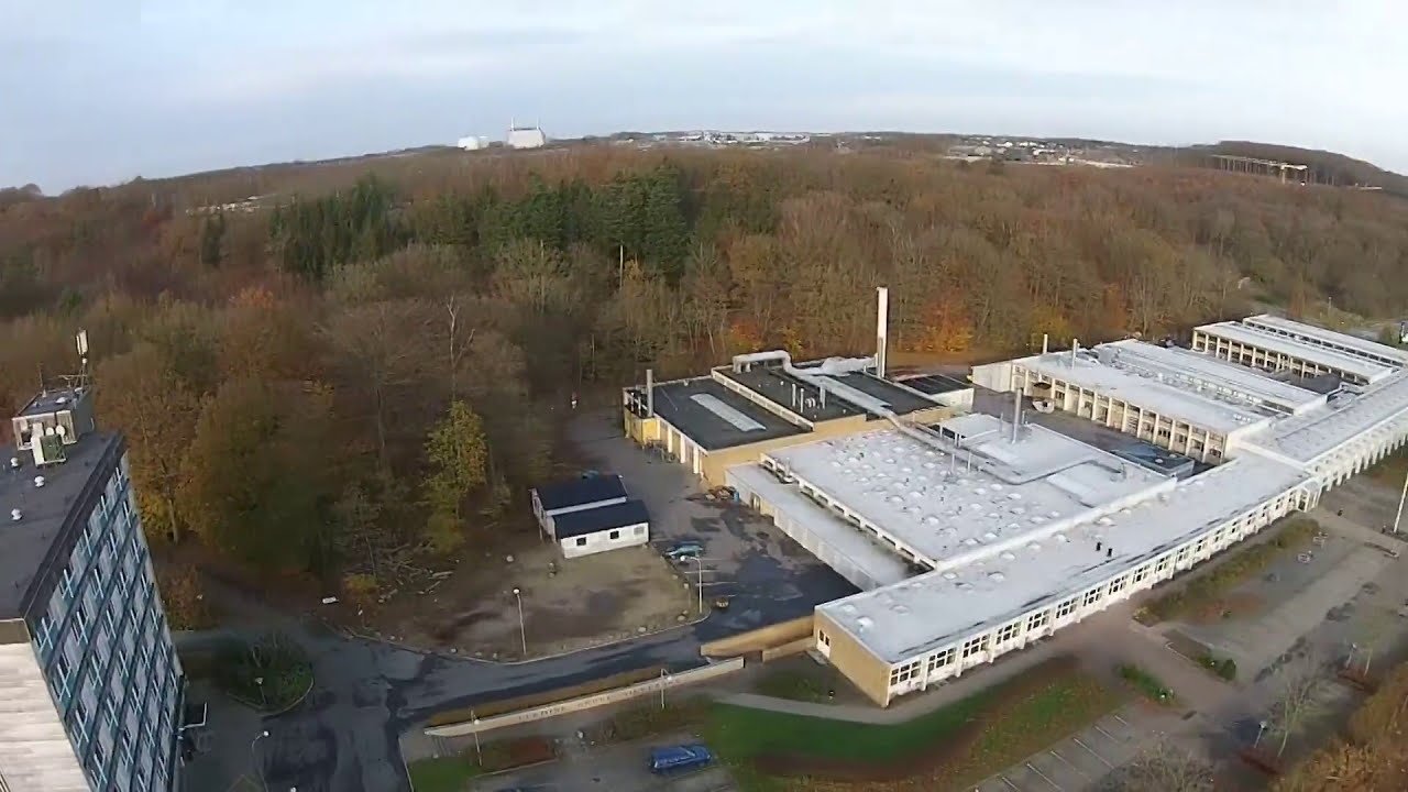 Silkeborg brandstation p&aring; Bredh&oslash;jvej og Teknisk Skole Kejlstrupvej - begge komplekser nedrevet nu.
