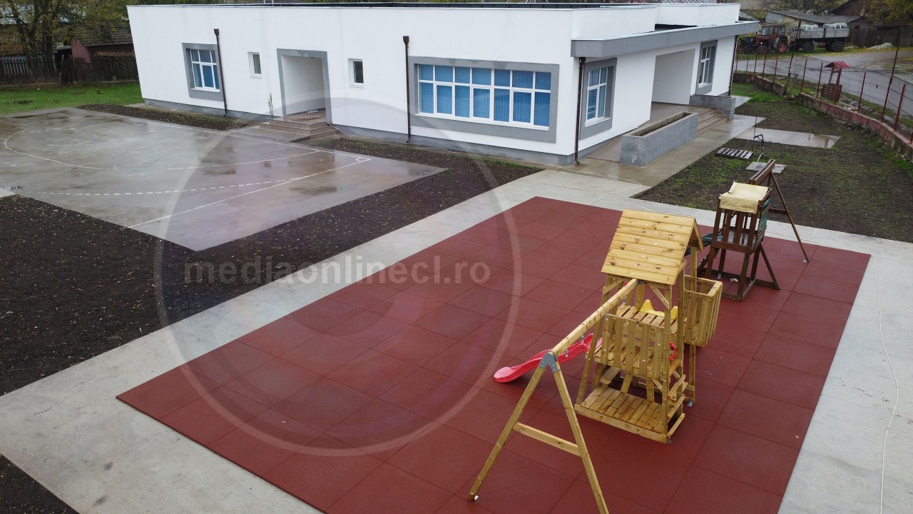 GRĂDIȘTEA O GRĂDINIȚĂ MODERNĂ „LA STANDARDE URBANE”