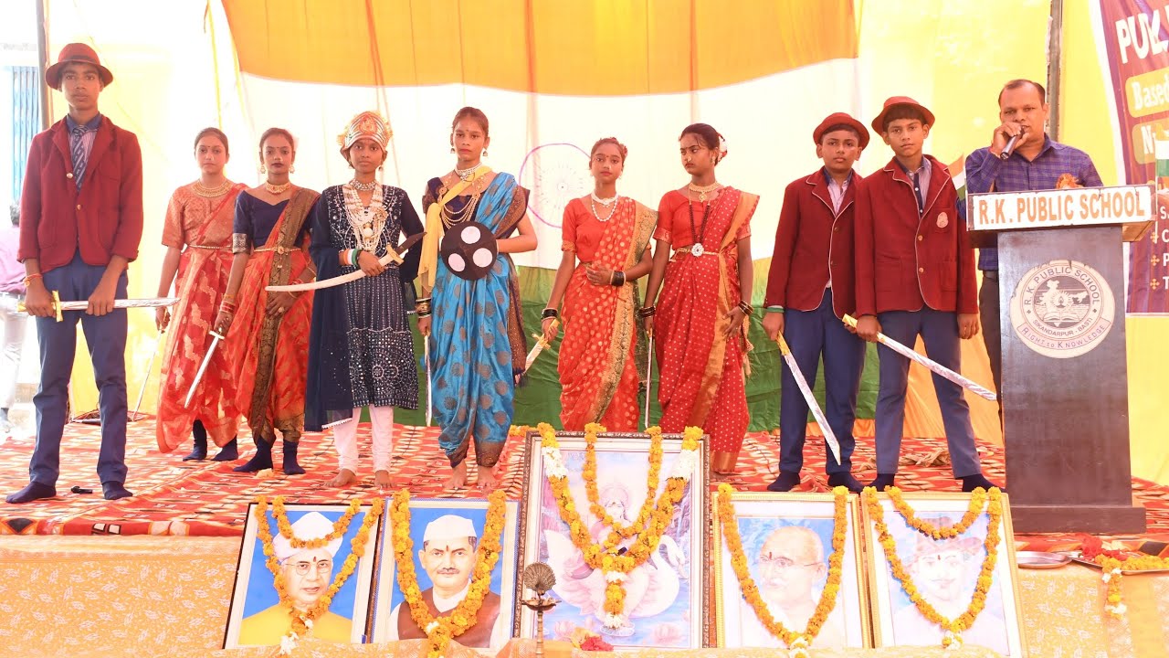 Act on Jhansi ki Rani Performed by Class 8th Boys and Girls