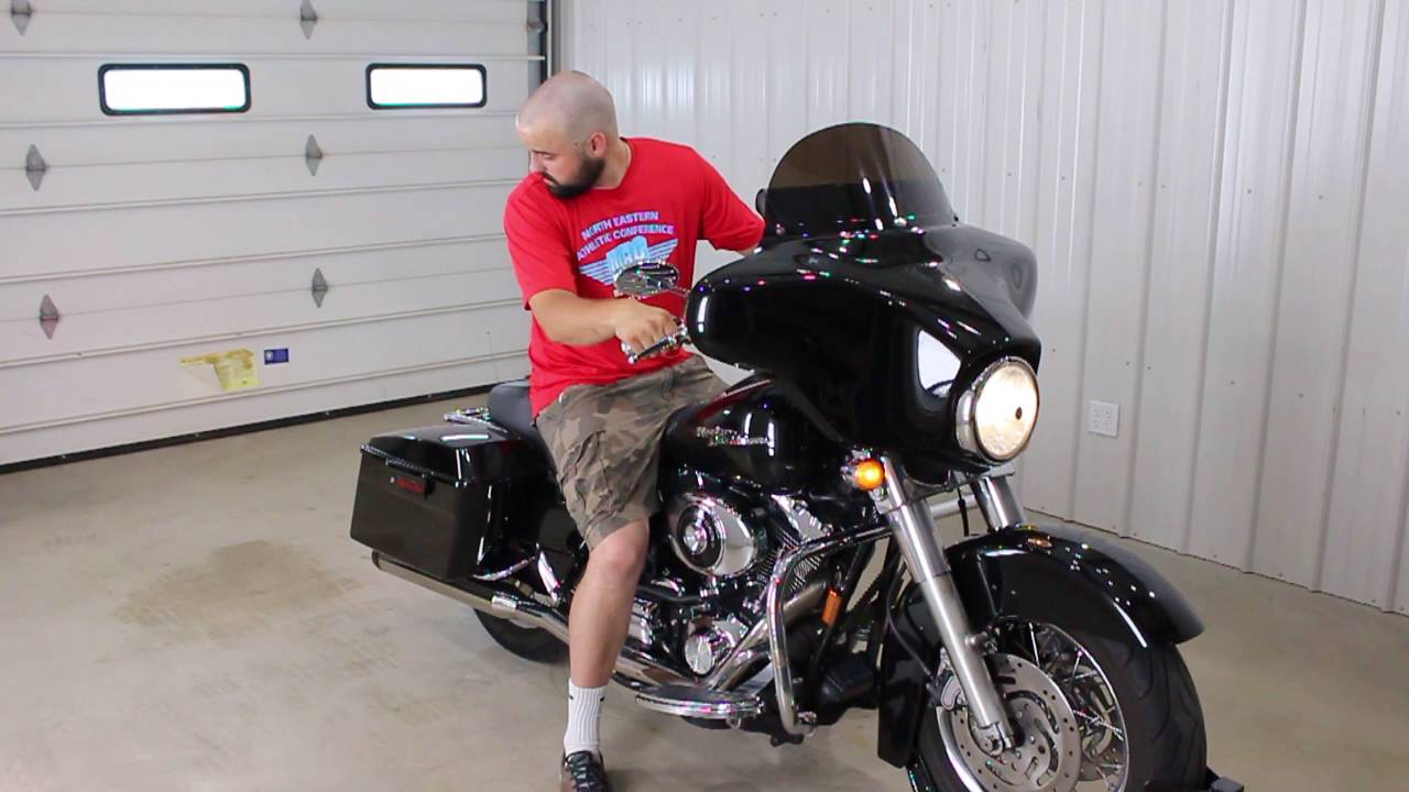 2006 Harley Davidson Street Glide Rinehart exhaust sound