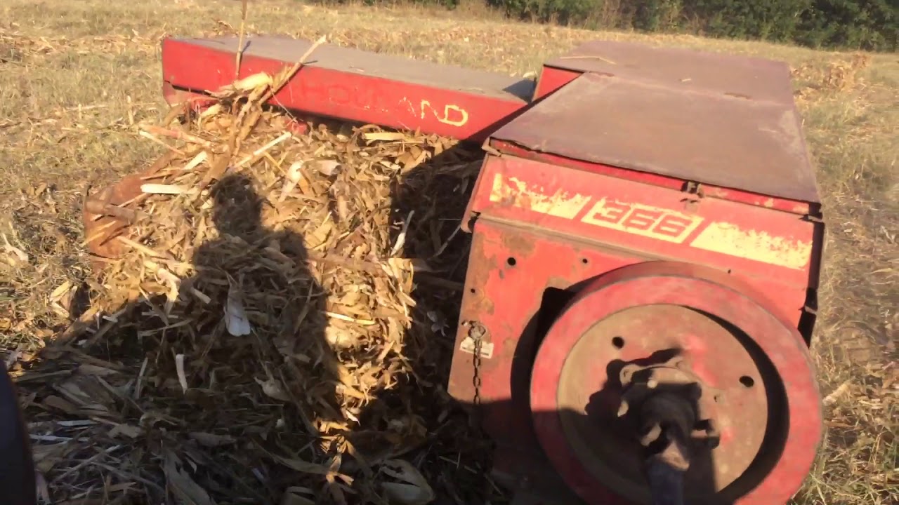 NEW HOLLAND 366 i IMT 539 baliranje kukuruzovine 2018